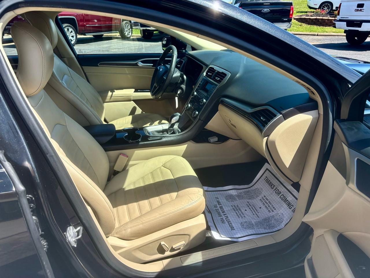 Ford Fusion 4dr Sdn SE FWD 2014