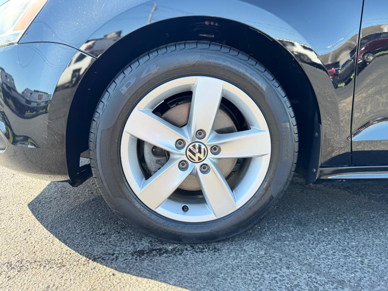 Volkswagen Jetta Sedan 4dr Auto SE 2014