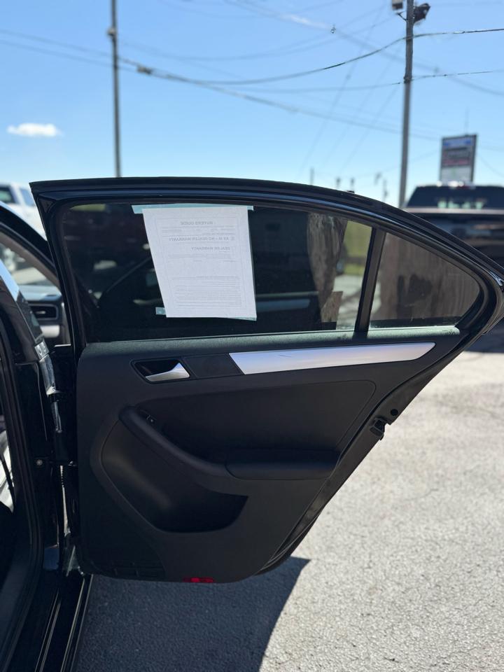 Volkswagen Jetta Sedan 4dr Auto SE 2014