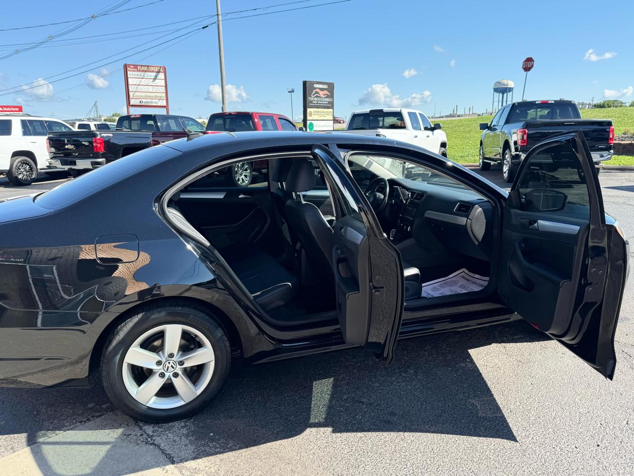 Volkswagen Jetta Sedan 4dr Auto SE 2014