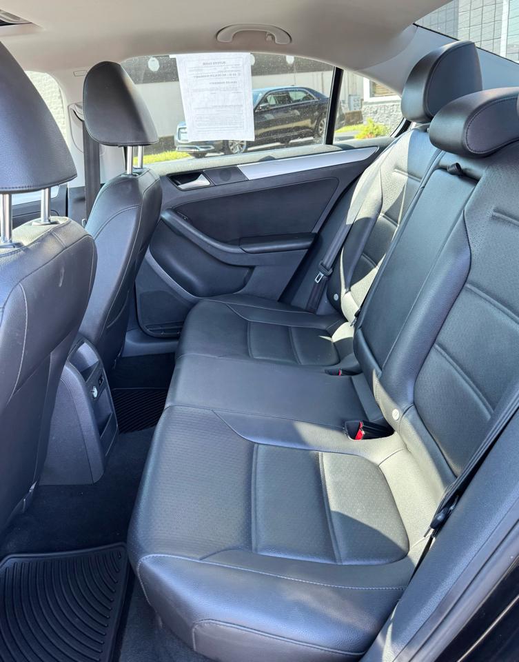 Volkswagen Jetta Sedan 4dr Auto SE 2014
