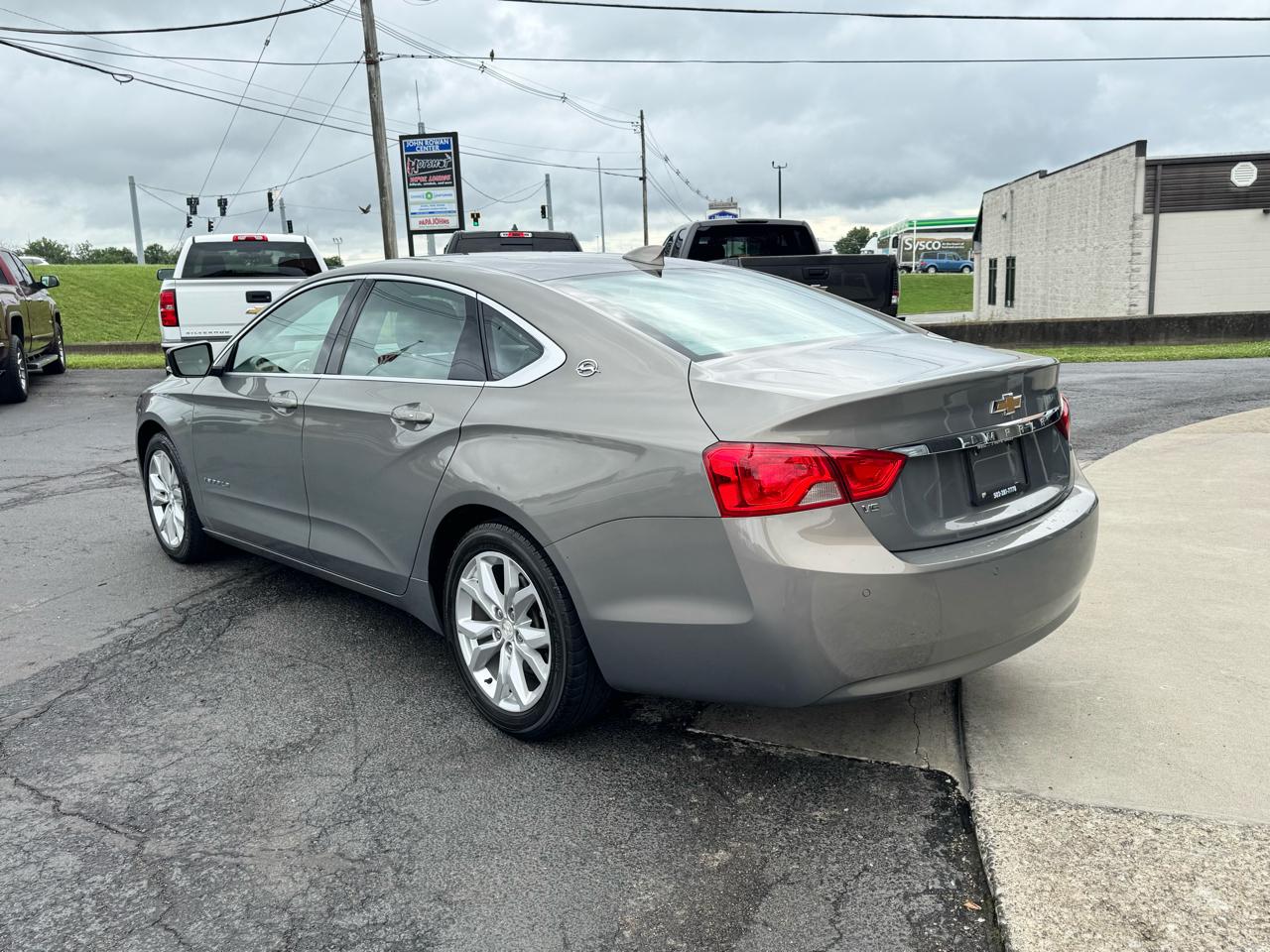 Chevrolet Impala 4dr Sdn LT w/1LT 2018