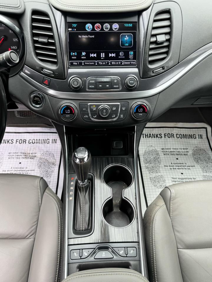 Chevrolet Impala 4dr Sdn LT w/1LT 2018