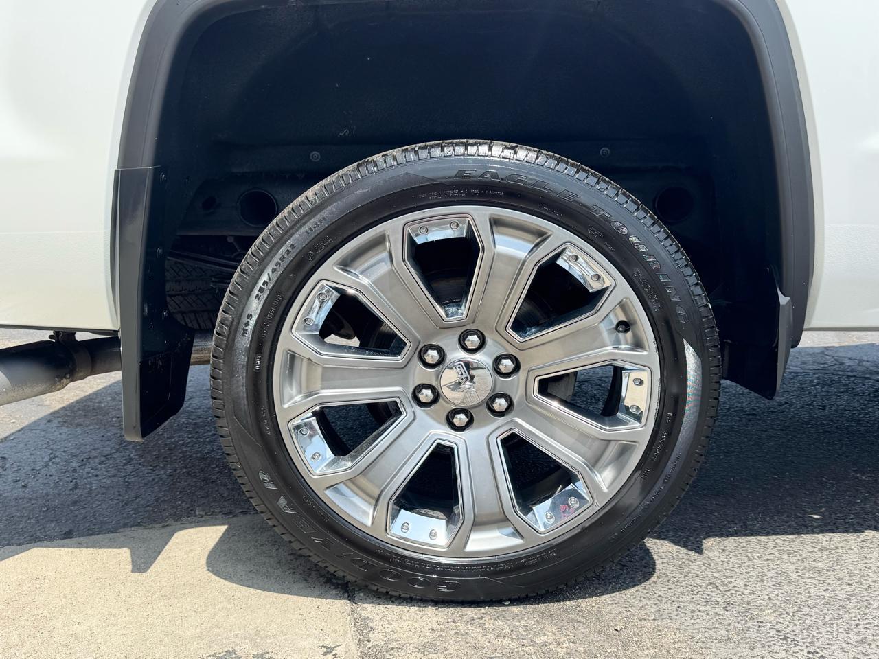 GMC Sierra 1500 4WD Crew Cab 143.5" Denali 2018