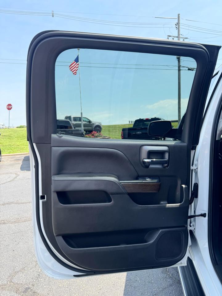 GMC Sierra 1500 4WD Crew Cab 143.5" Denali 2018