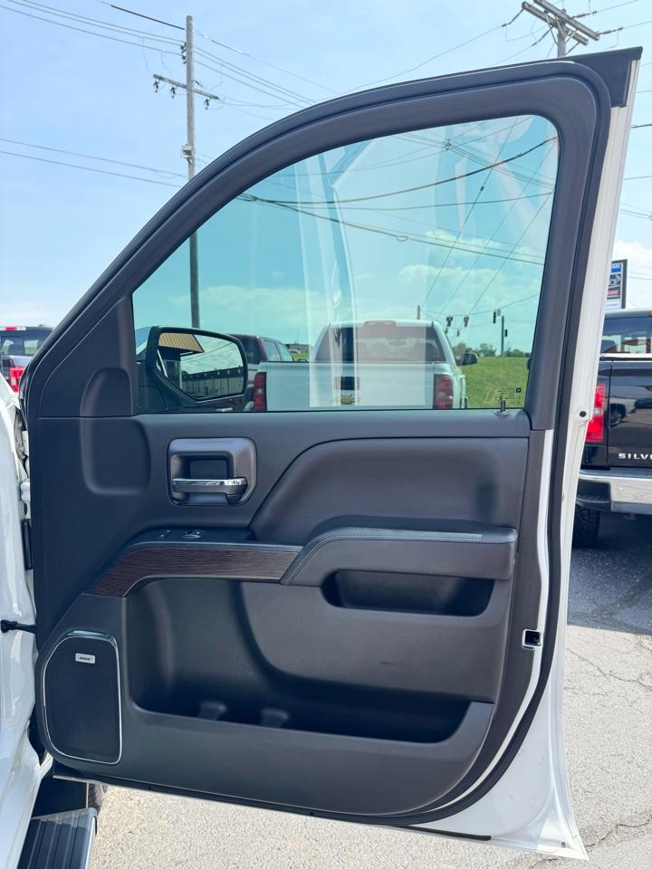 GMC Sierra 1500 4WD Crew Cab 143.5" Denali 2018