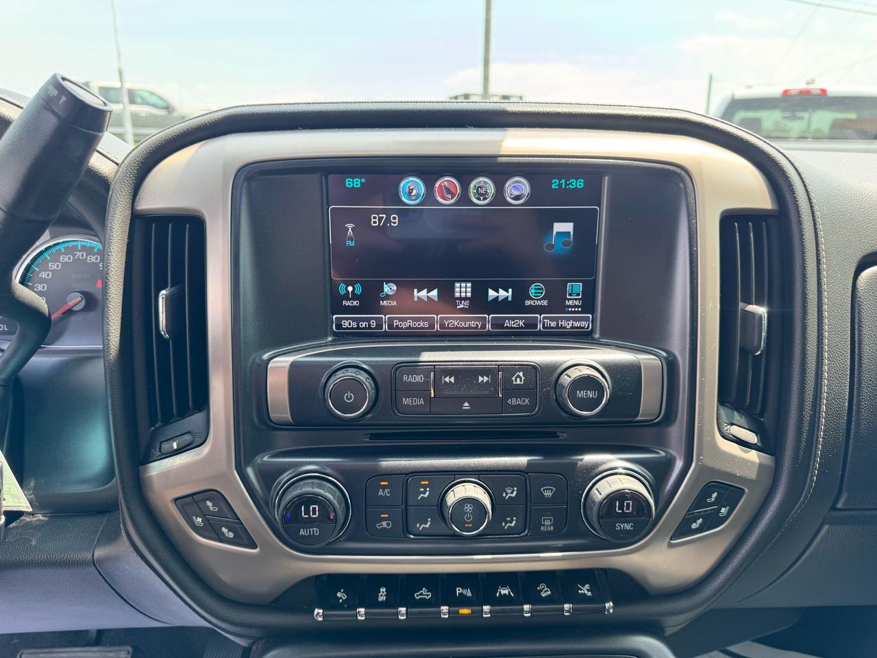 GMC Sierra 1500 4WD Crew Cab 143.5" Denali 2018
