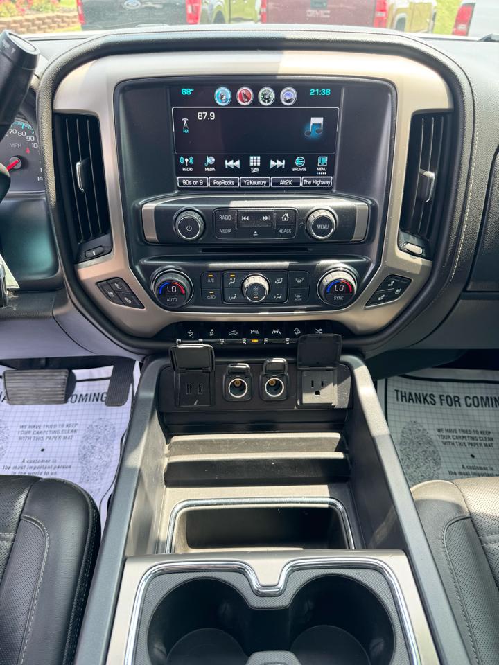 GMC Sierra 1500 4WD Crew Cab 143.5" Denali 2018