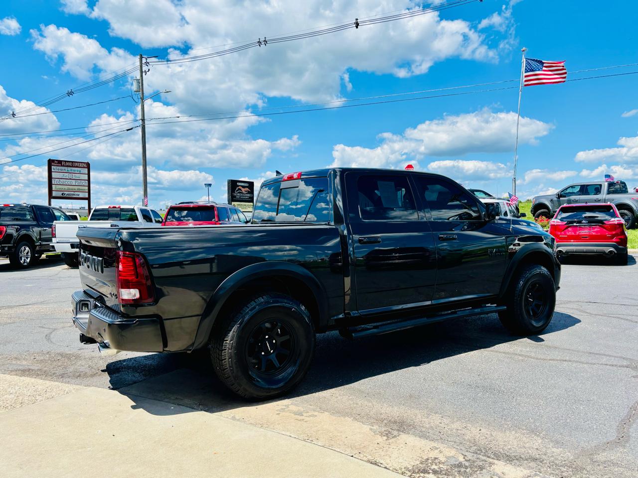 RAM 1500 Night 4x4 Crew Cab 5'7" Box *Ltd Avail* 2018