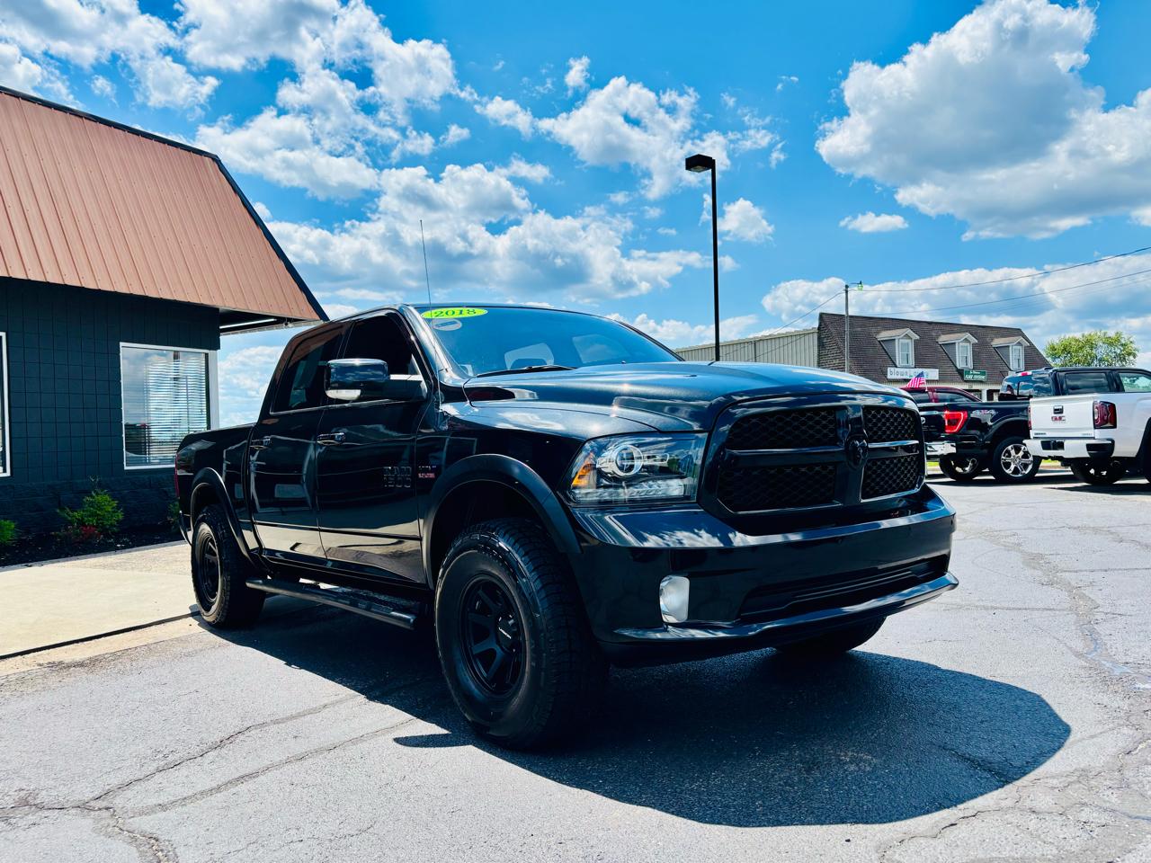 RAM 1500 Night 4x4 Crew Cab 5'7" Box *Ltd Avail* 2018