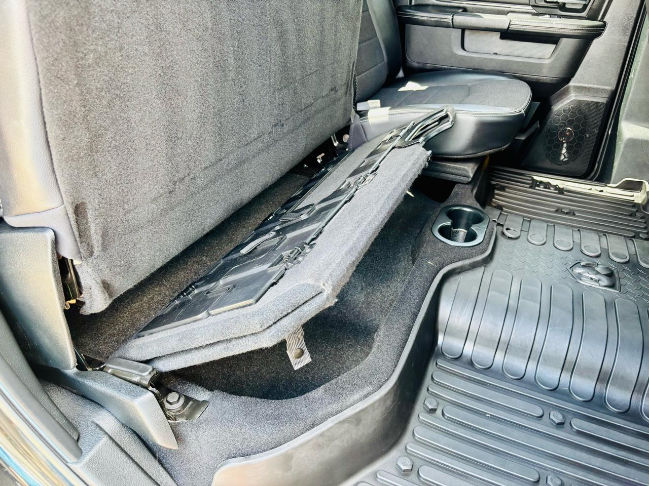 RAM 1500 Night 4x4 Crew Cab 5'7" Box *Ltd Avail* 2018