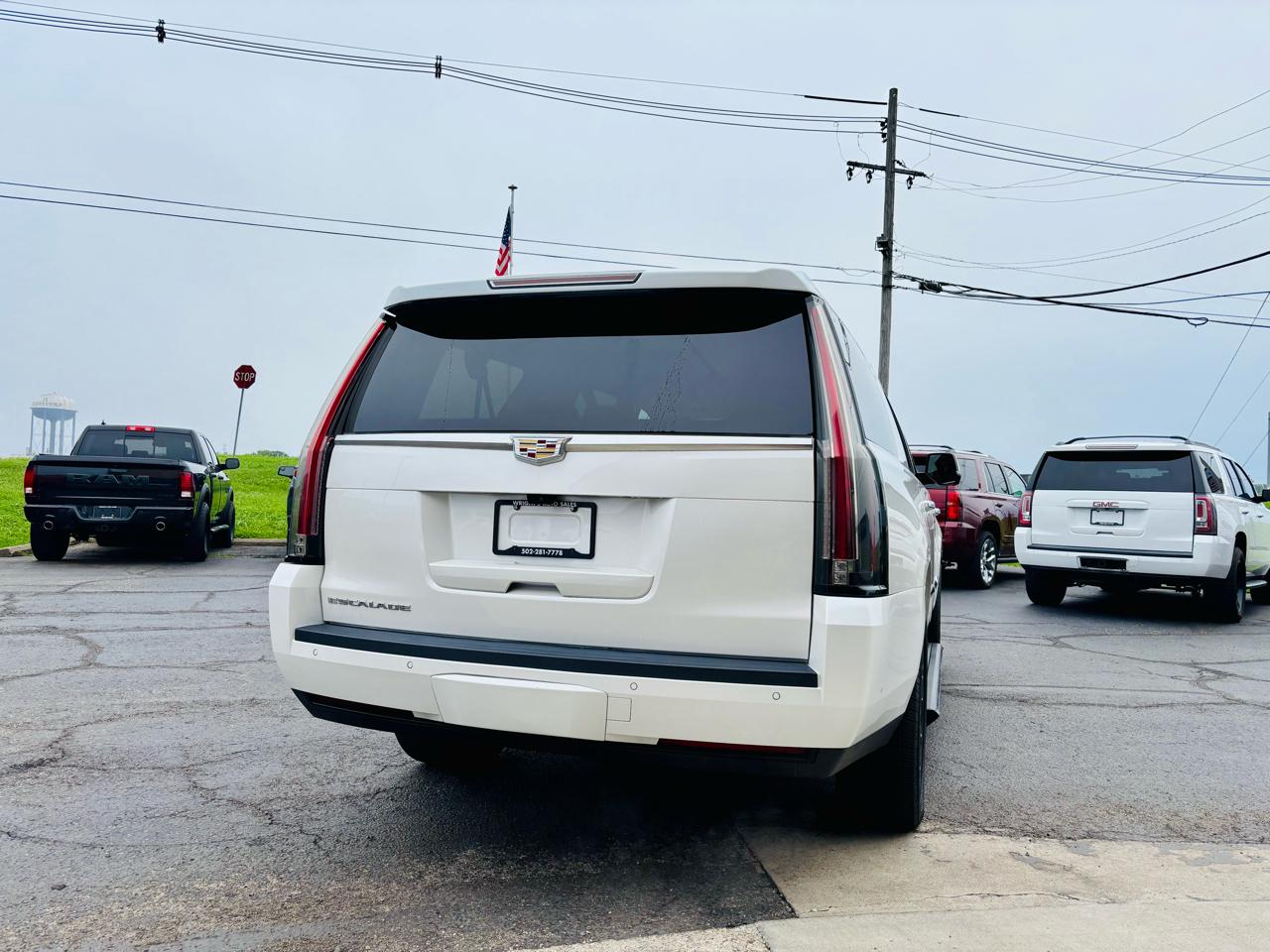 Cadillac Escalade ESV 4WD 4dr Premium Luxury 2018