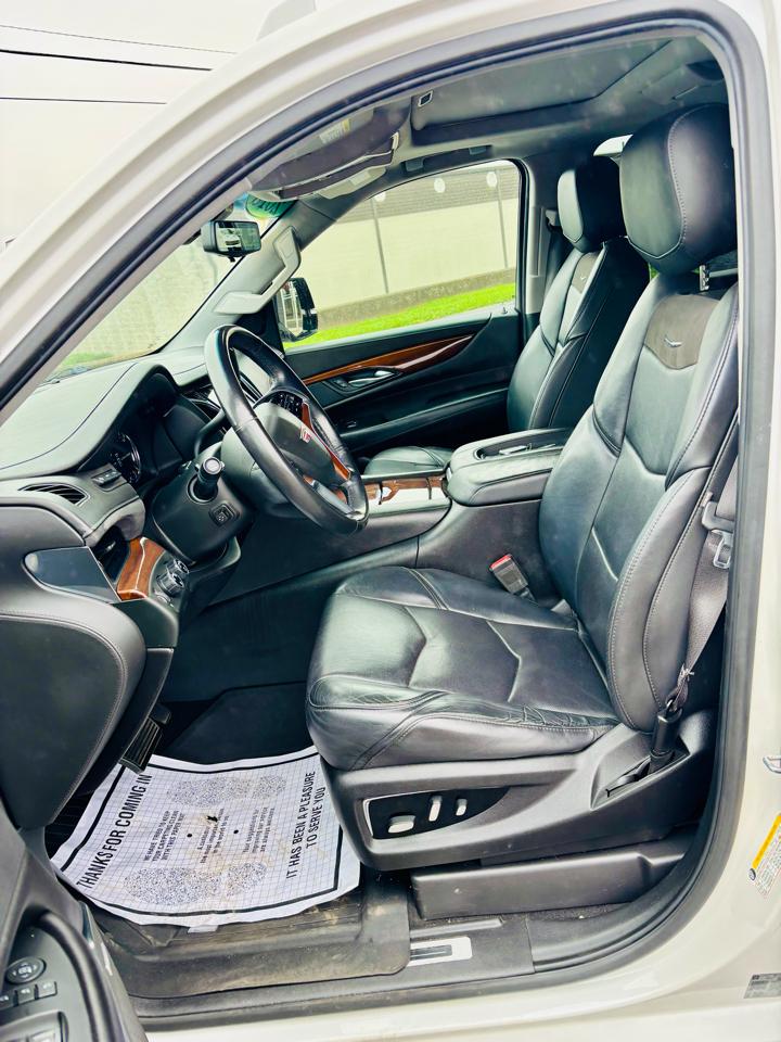 Cadillac Escalade ESV 4WD 4dr Premium Luxury 2018