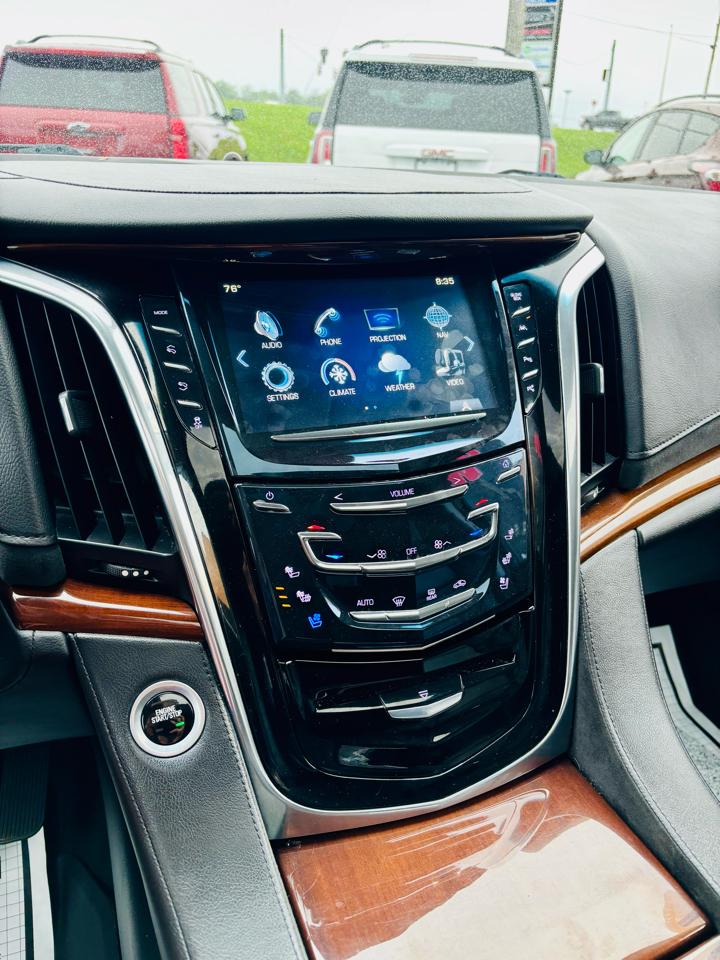 Cadillac Escalade ESV 4WD 4dr Premium Luxury 2018