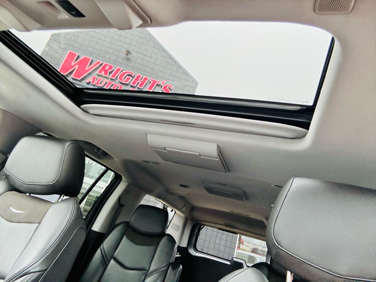 Cadillac Escalade ESV 4WD 4dr Premium Luxury 2018