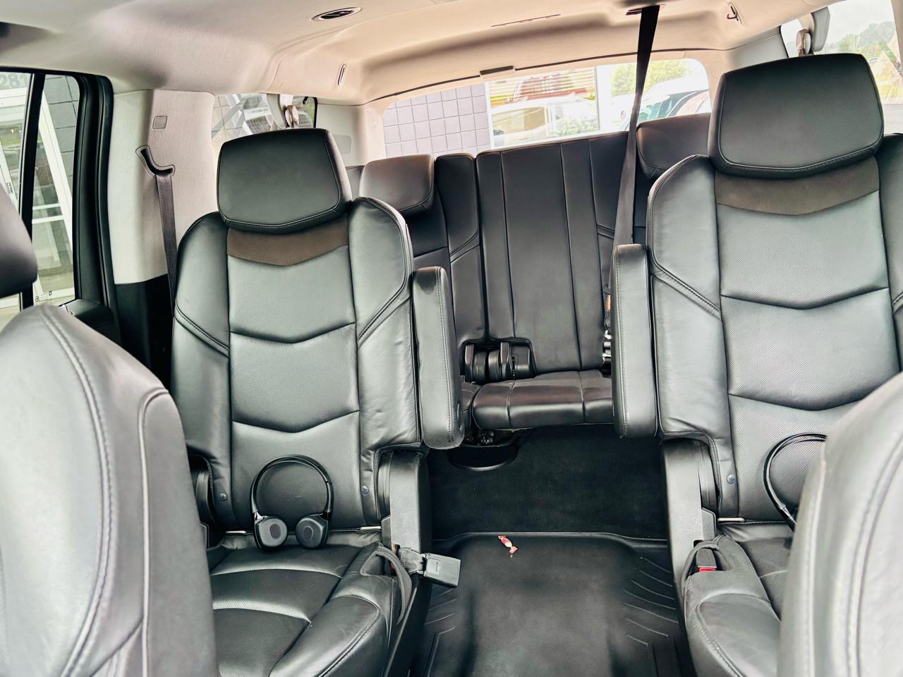 Cadillac Escalade ESV 4WD 4dr Premium Luxury 2018