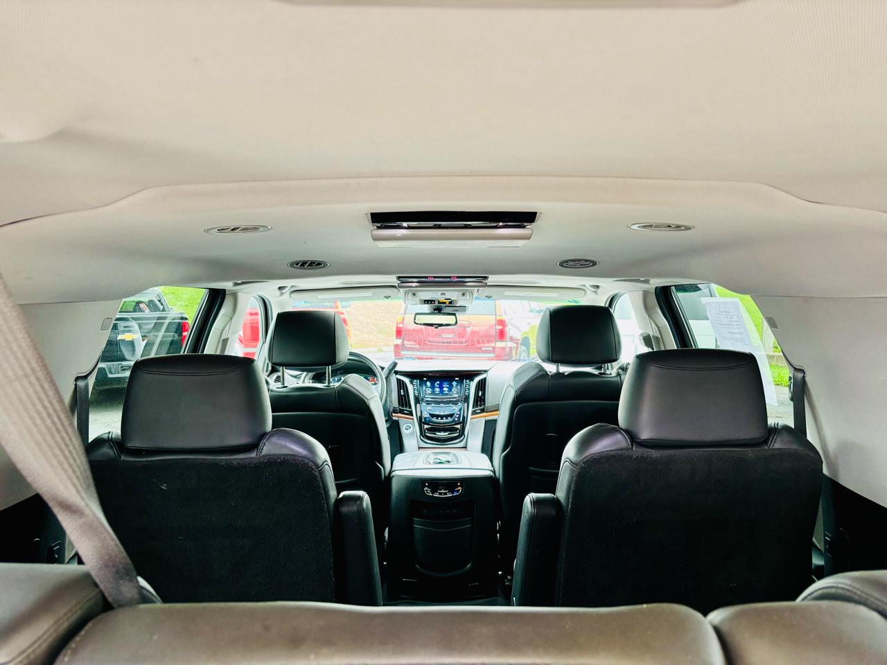 Cadillac Escalade ESV 4WD 4dr Premium Luxury 2018