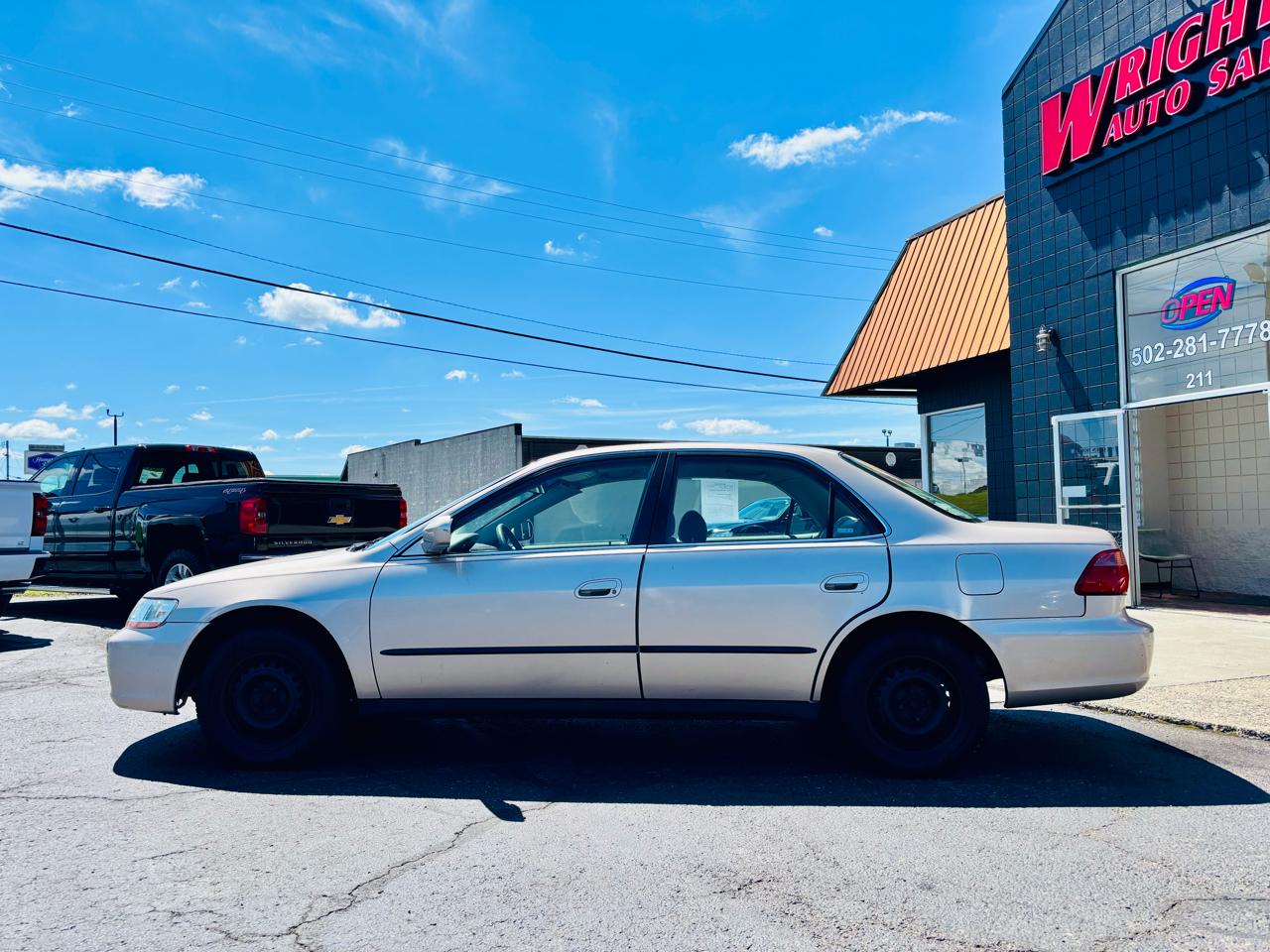 Honda Accord Sdn 4dr Sdn LX Auto ULEV 2000
