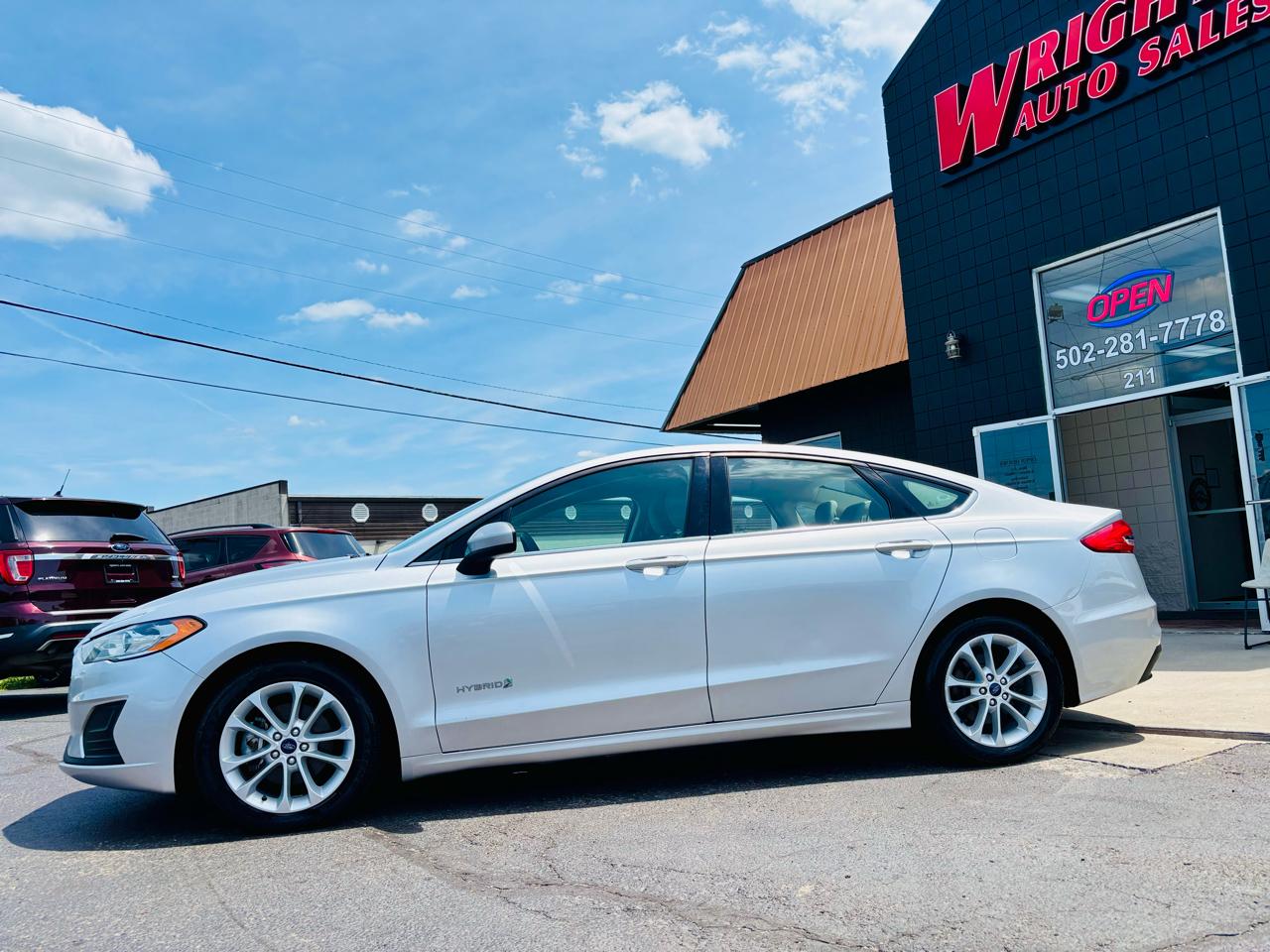 Ford Fusion Hybrid SE FWD 2019