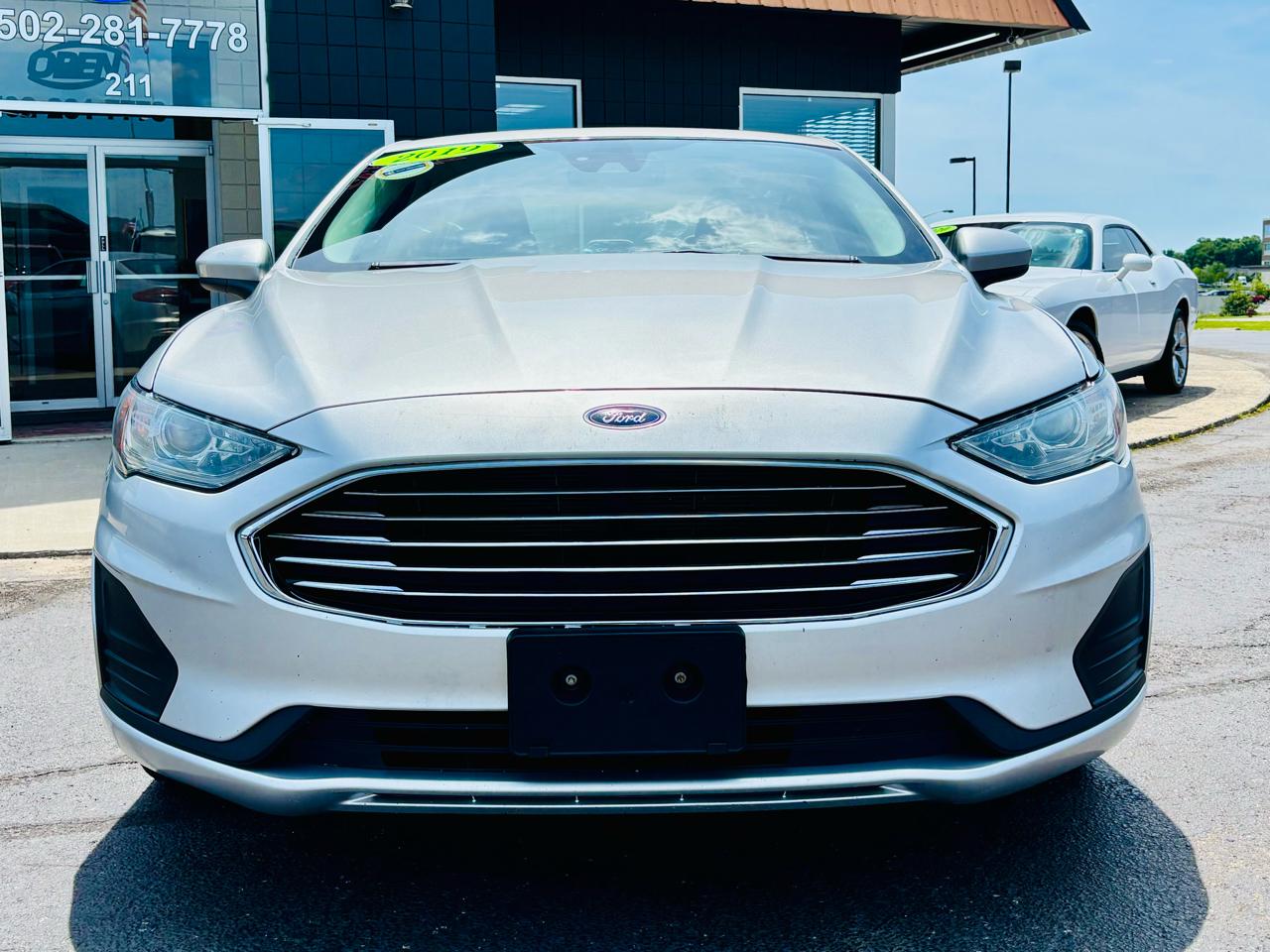 Ford Fusion Hybrid SE FWD 2019