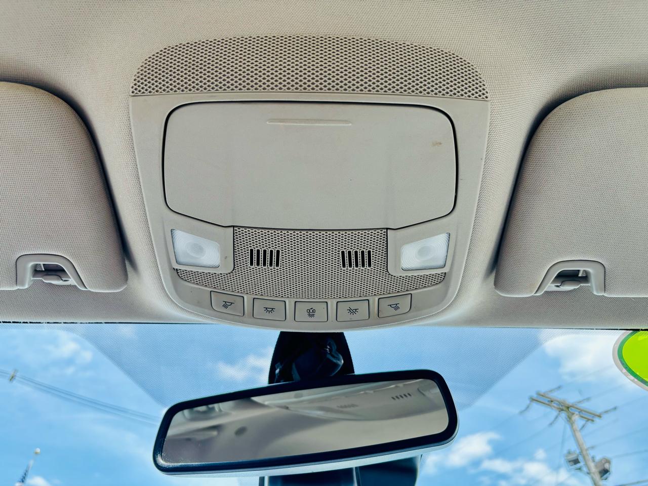 Ford Fusion Hybrid SE FWD 2019