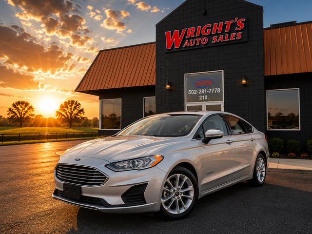 Silver 2019 Ford Fusion Hybrid Sedan Front-Wheel Drive Automatic