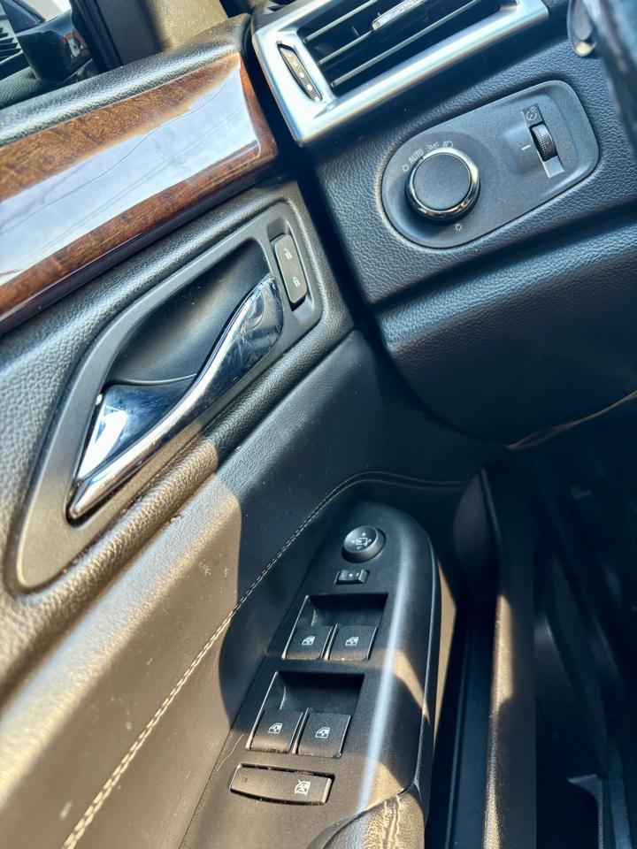 Cadillac SRX AWD 4dr Luxury Collection 2012