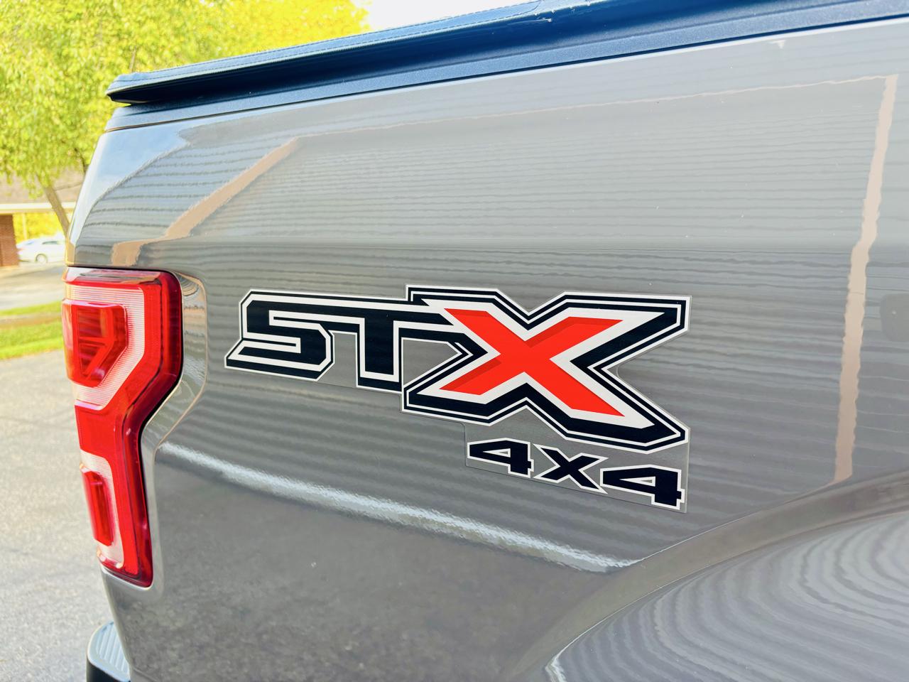 Ford F-150 4WD SuperCab 133" STX 2020