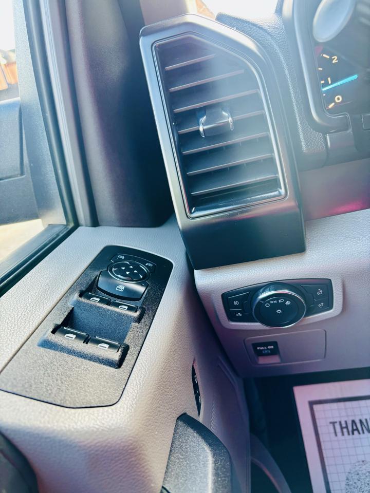 Ford F-150 4WD SuperCab 133" STX 2020