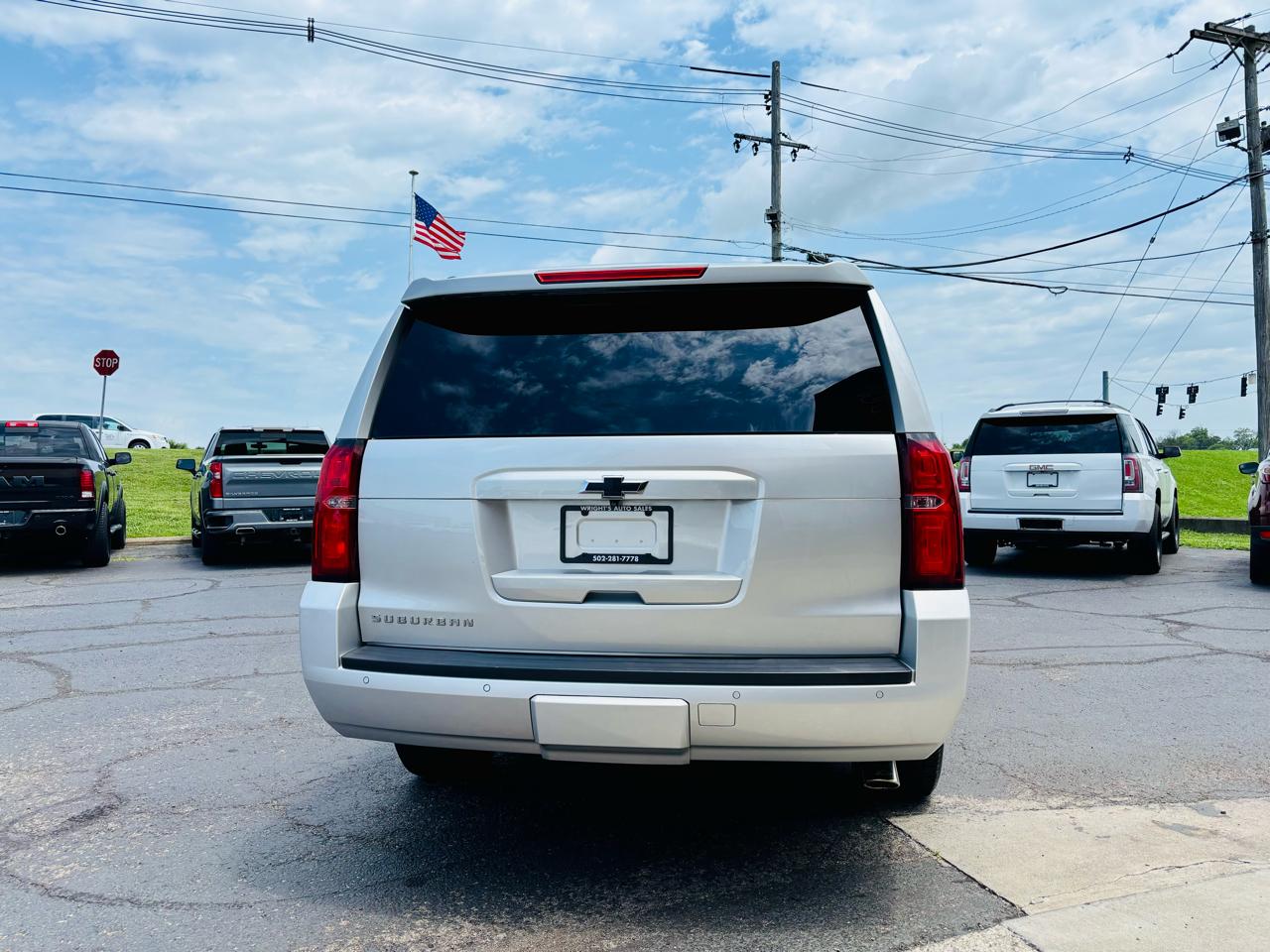 Chevrolet Suburban 4WD 4dr 1500 LT 2016
