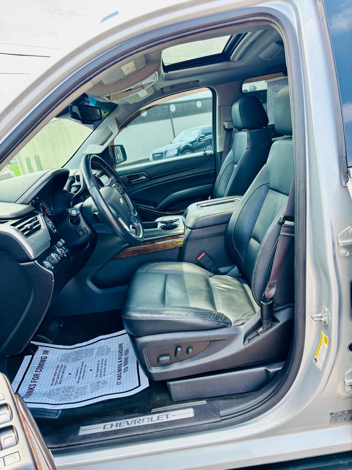 Chevrolet Suburban 4WD 4dr 1500 LT 2016