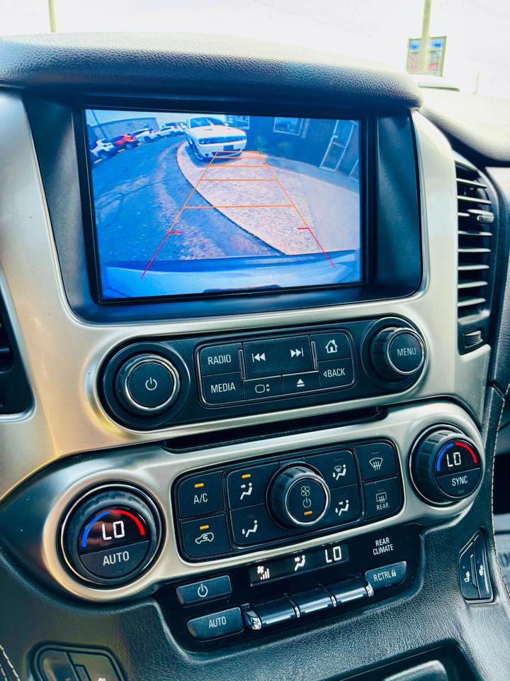 Chevrolet Suburban 4WD 4dr 1500 LT 2016