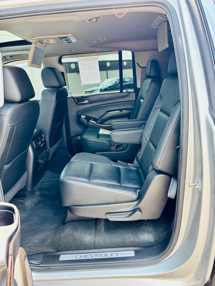 Chevrolet Suburban 4WD 4dr 1500 LT 2016
