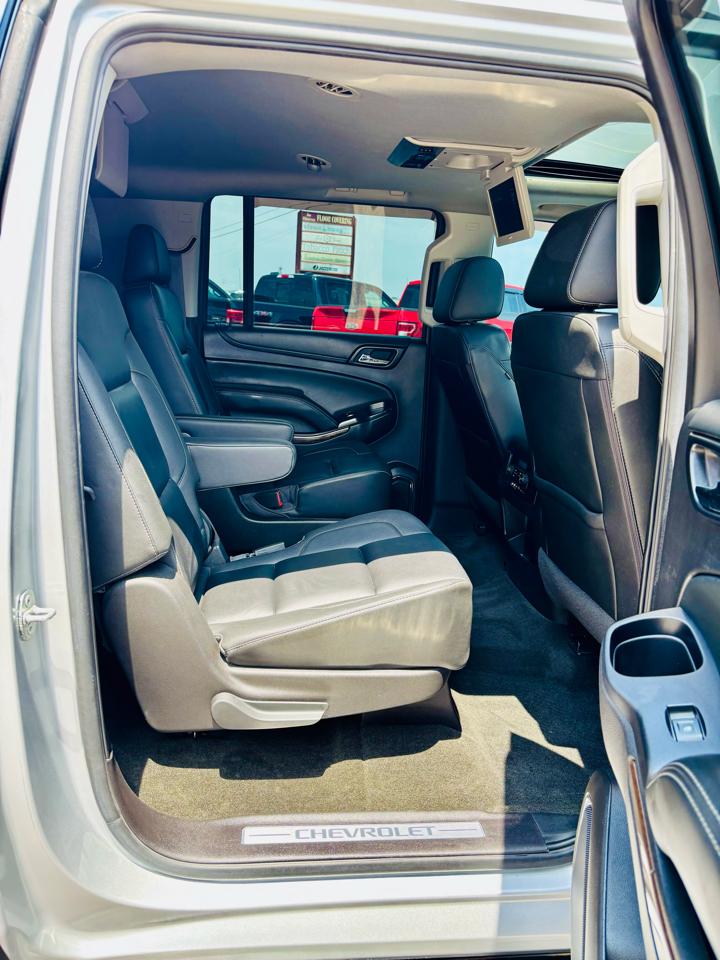Chevrolet Suburban 4WD 4dr 1500 LT 2016