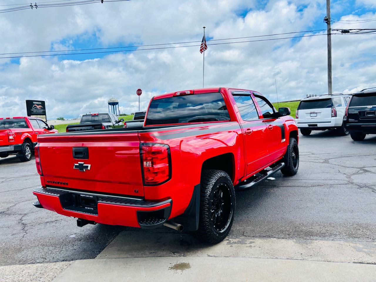 Chevrolet Silverado 1500 4WD Crew Cab 143.5" LT w/2LT 2016