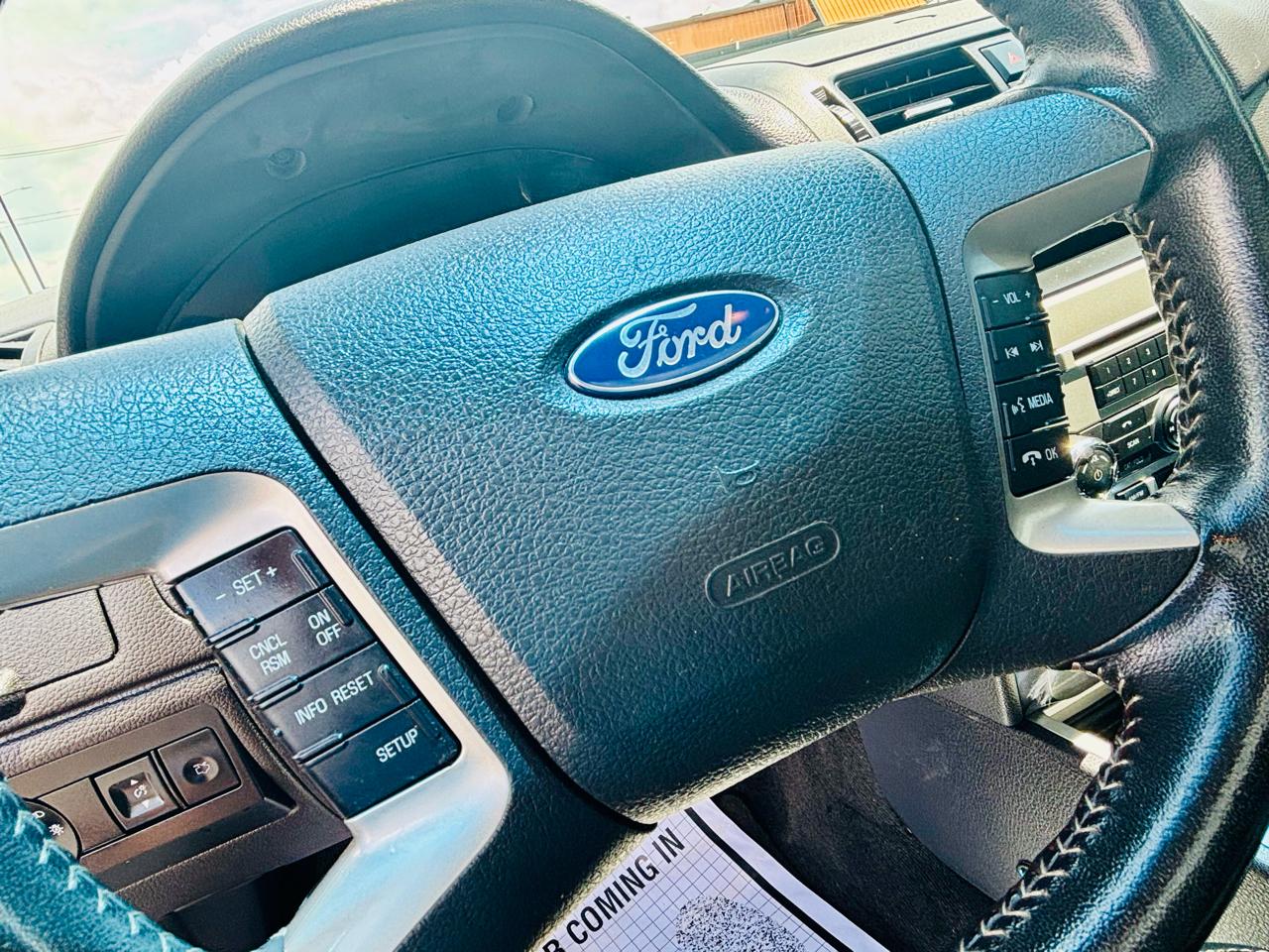 Ford Fusion 4dr Sdn SEL FWD 2011