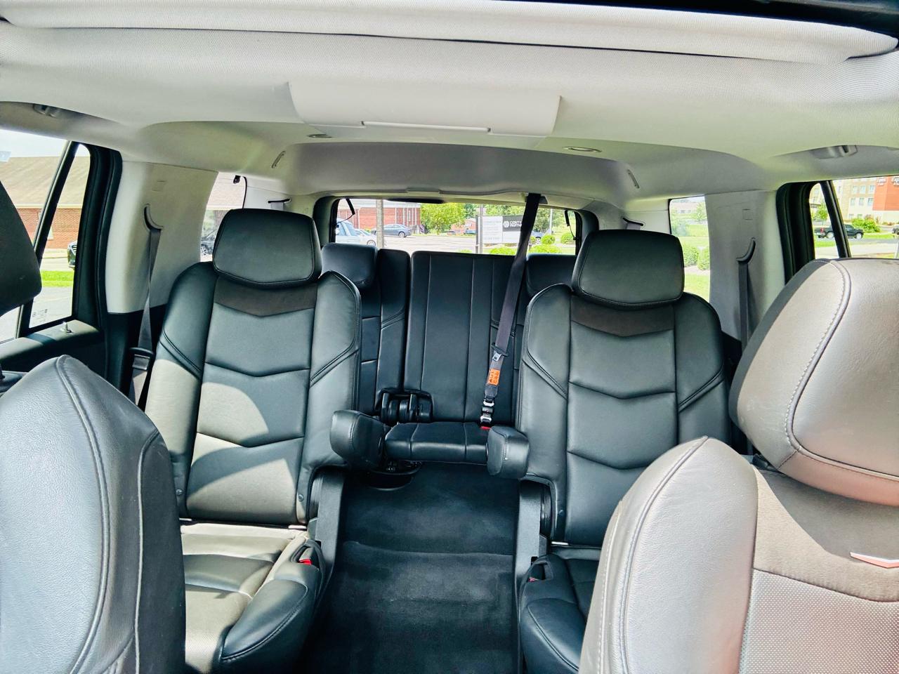 Cadillac Escalade 4WD 4dr Luxury Collection 2016