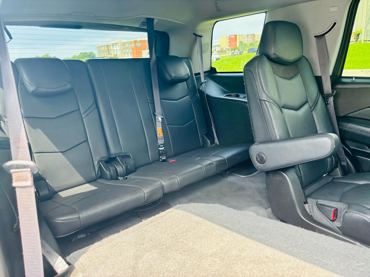 Cadillac Escalade 4WD 4dr Luxury Collection 2016