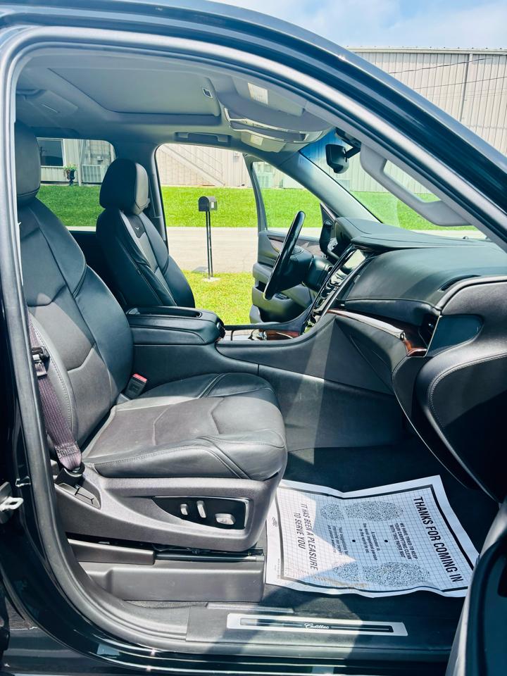 Cadillac Escalade 4WD 4dr Luxury Collection 2016
