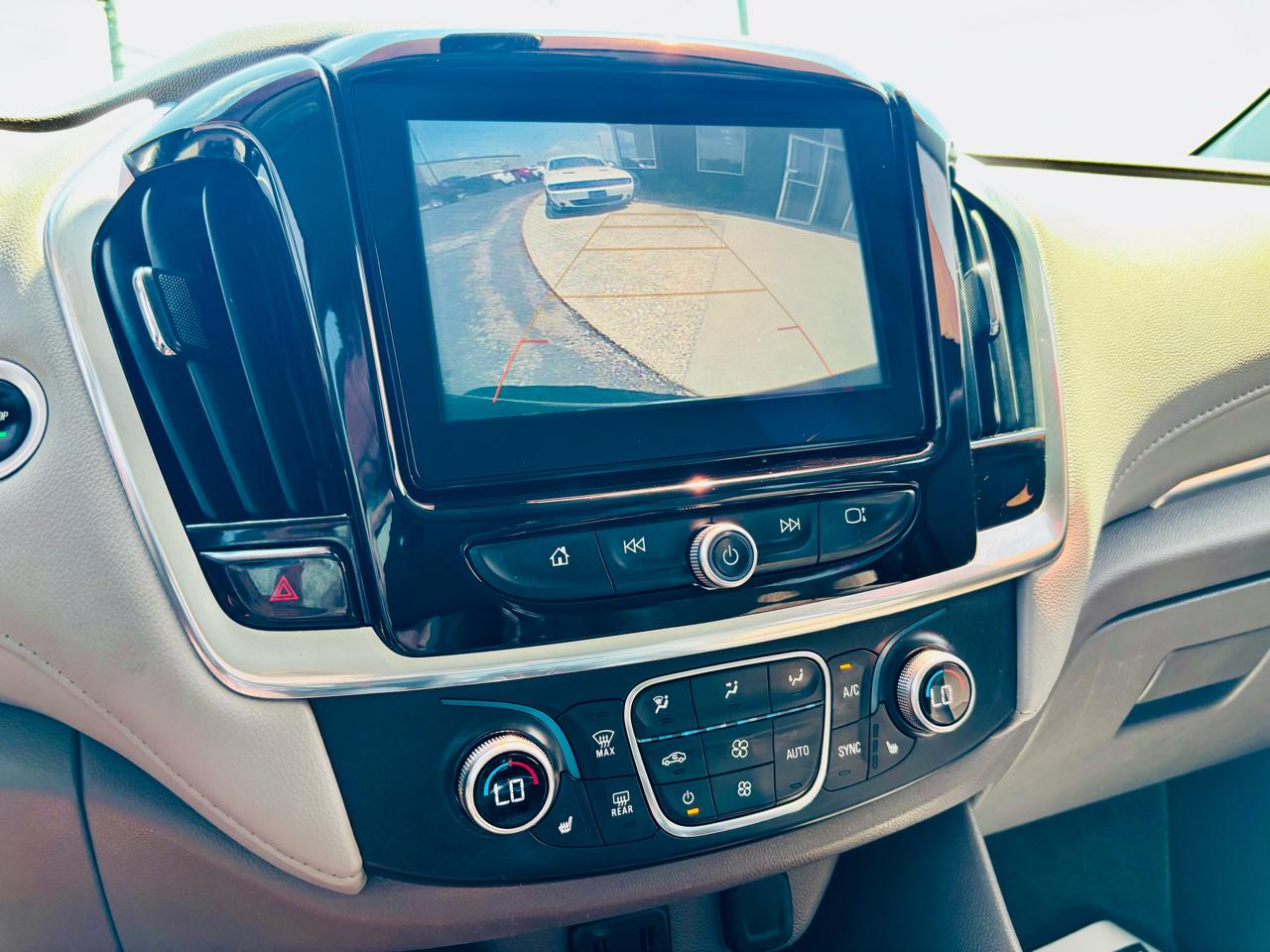 Chevrolet Traverse AWD 4dr LT Cloth w/1LT 2019
