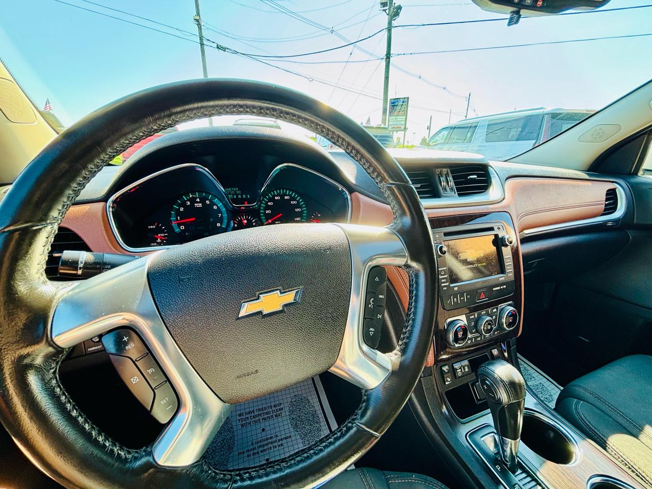Chevrolet Traverse AWD 4dr LT w/1LT 2017