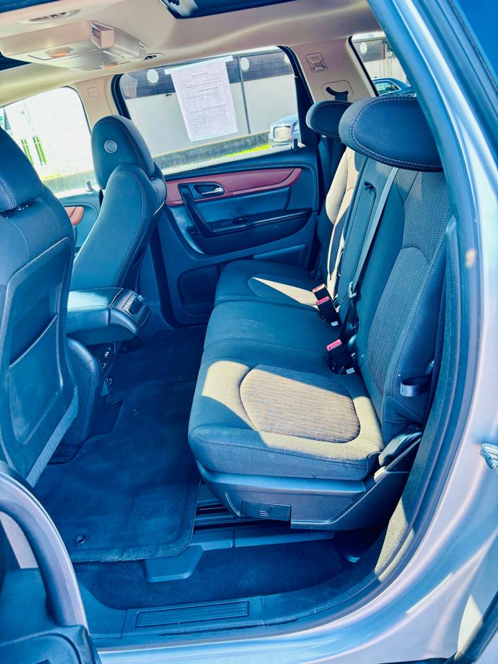 Chevrolet Traverse AWD 4dr LT w/1LT 2017