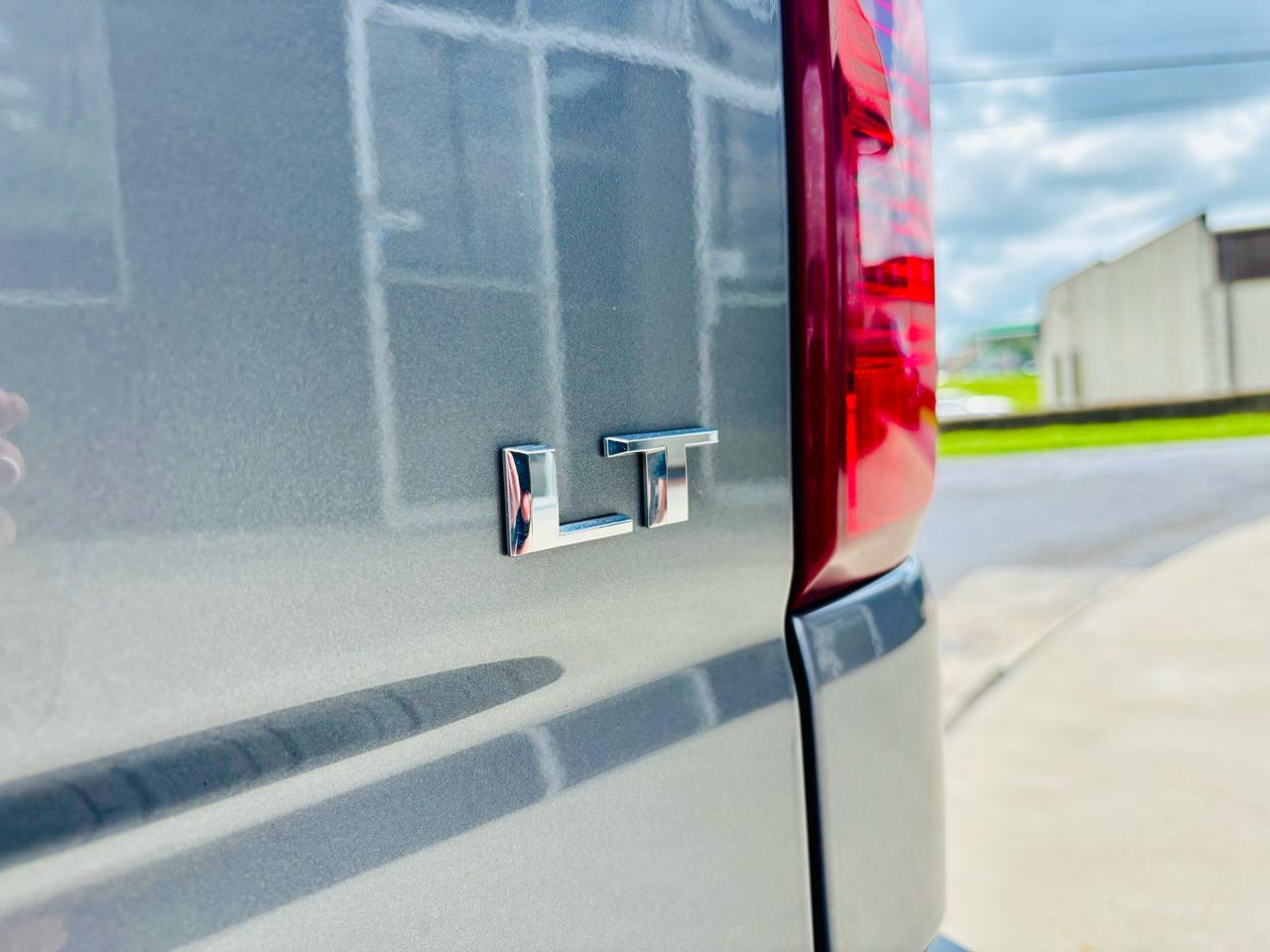Chevrolet Silverado 1500 4WD Crew Cab 147" LT 2020
