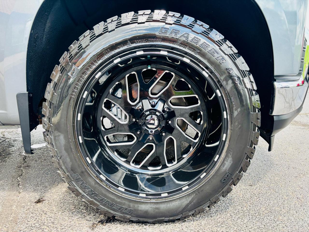 Chevrolet Silverado 1500 4WD Crew Cab 147" LT 2020