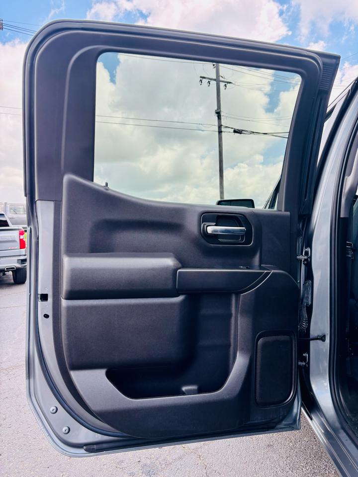 Chevrolet Silverado 1500 4WD Crew Cab 147" LT 2020