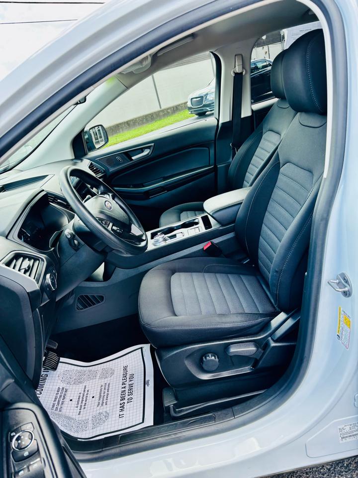 Ford Edge SE AWD 2022
