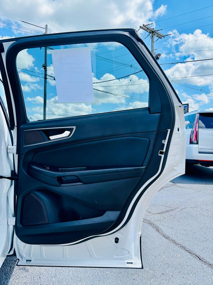 Ford Edge SE AWD 2022
