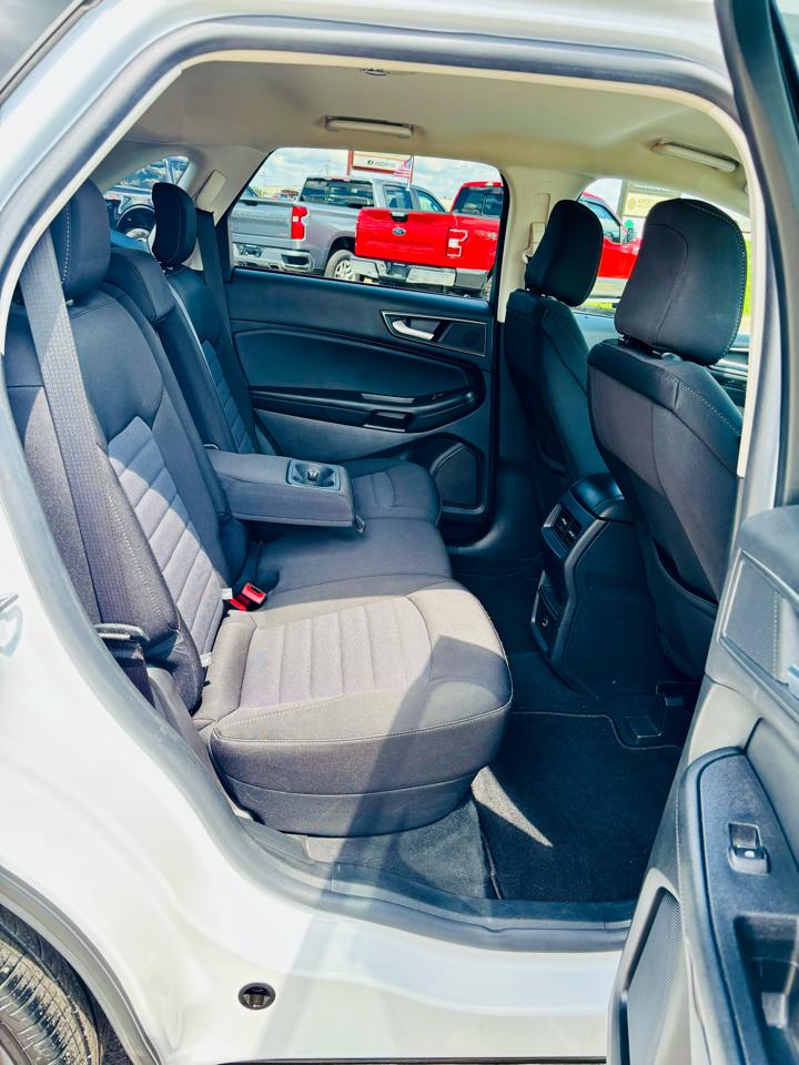 Ford Edge SE AWD 2022