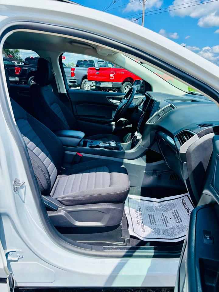 Ford Edge SE AWD 2022