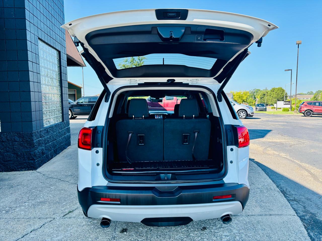 GMC Acadia FWD 4dr SLE w/SLE-2 2018